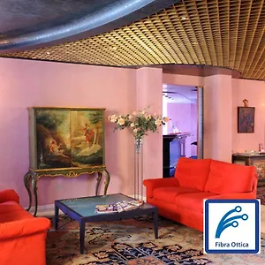 Ariane Hotel
